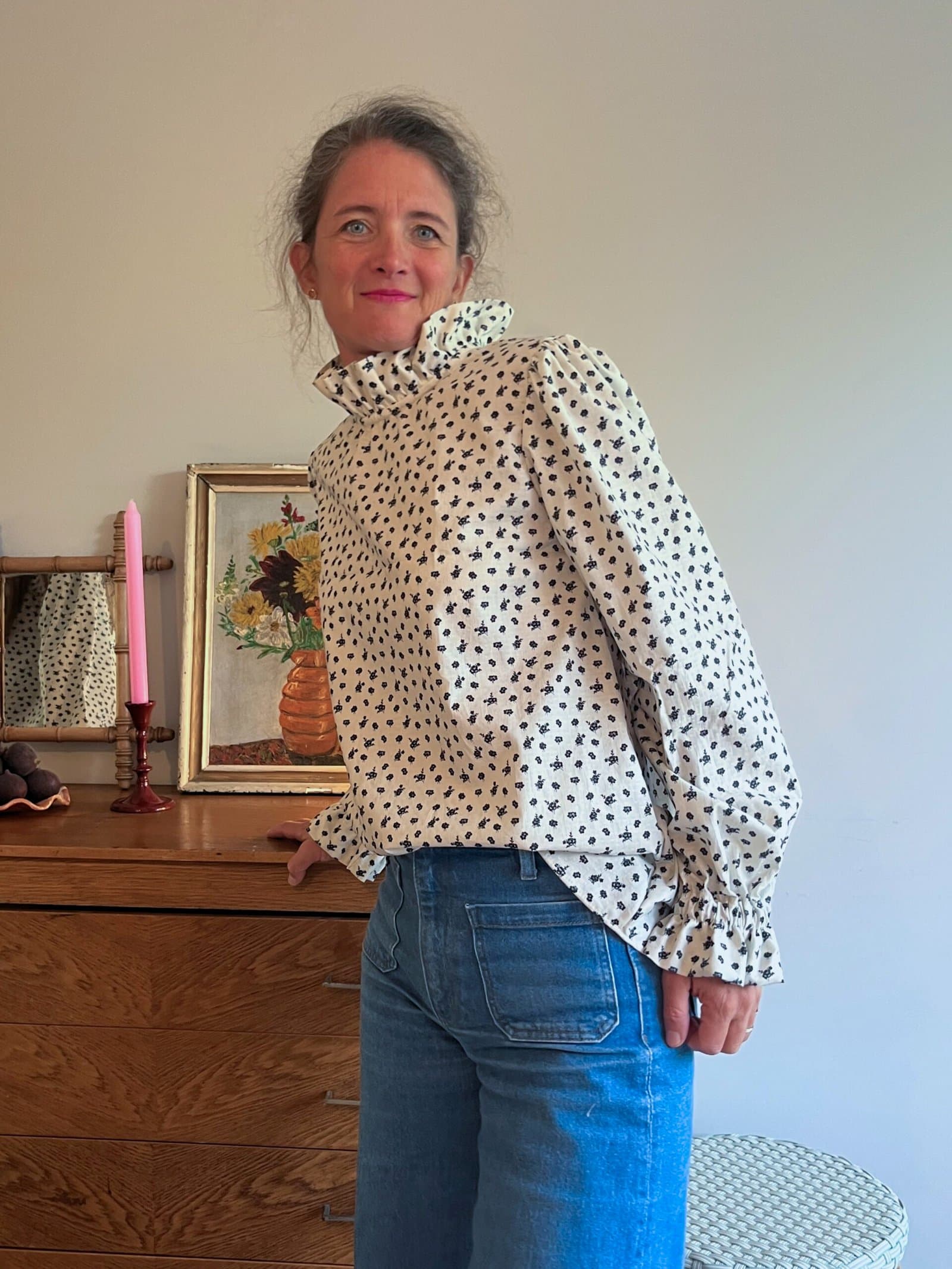 Blouse Odile écru à fleurs noires