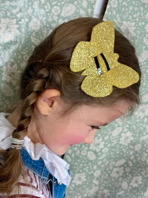 barrette papillon dorée